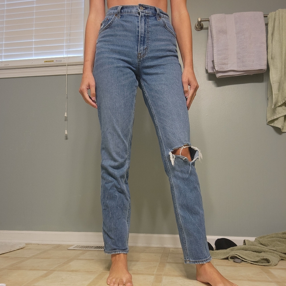A&F 90's Slim Straight Ultra High Rise Jeans
